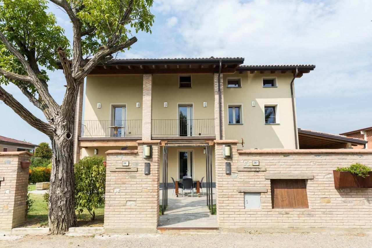 Bed and Breakfast La Piccola Torre Scandiano Exterior foto