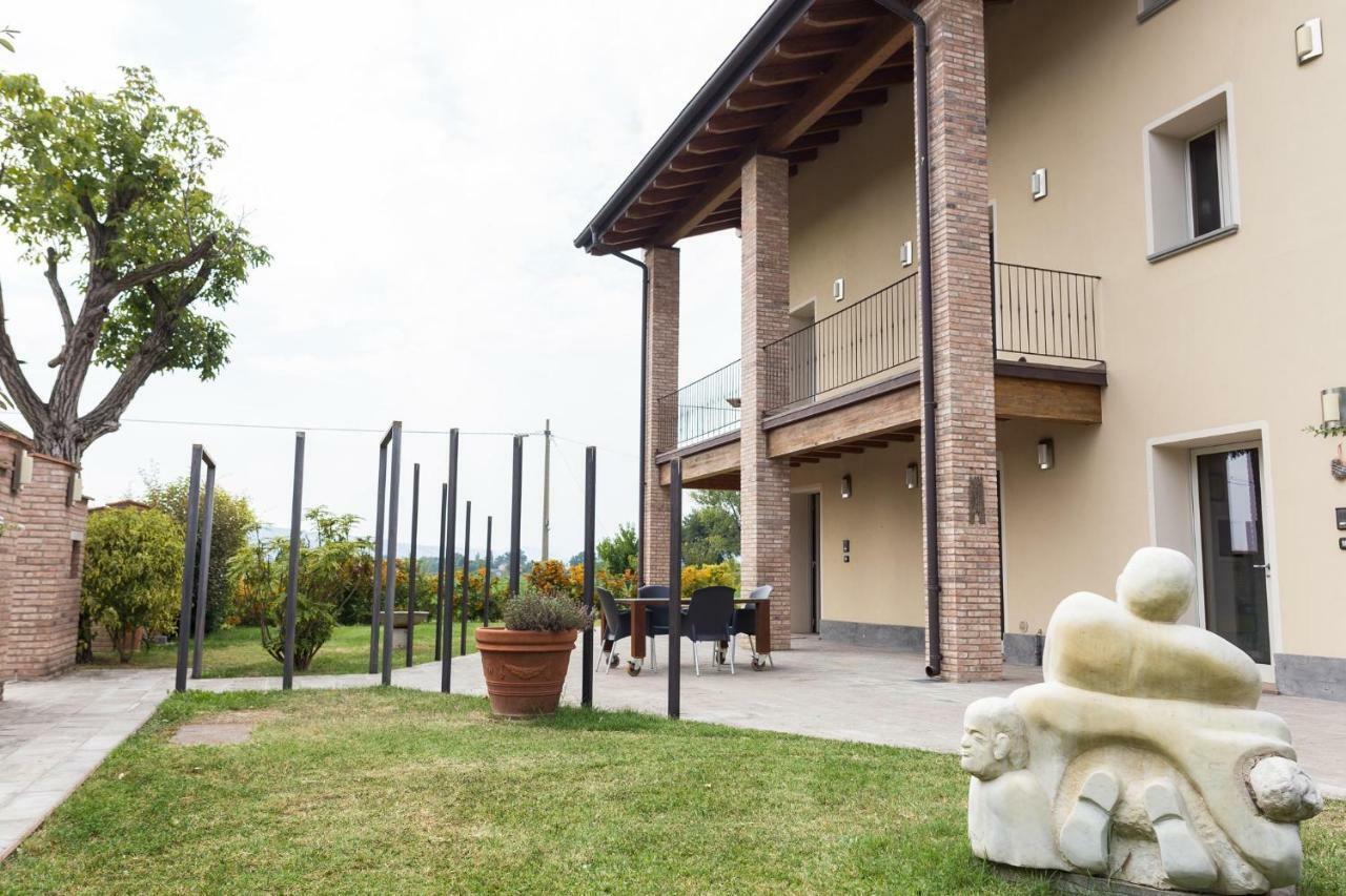 Bed and Breakfast La Piccola Torre Scandiano Exterior foto