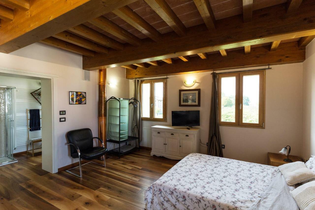 Bed and Breakfast La Piccola Torre Scandiano Exterior foto